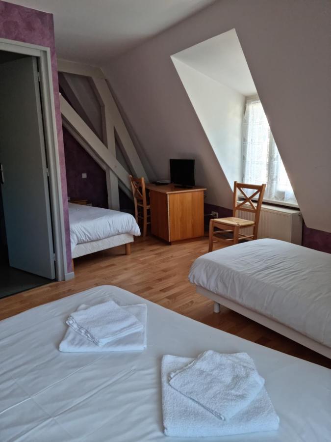 Auberge Le Cheylet Apchon Buitenkant foto